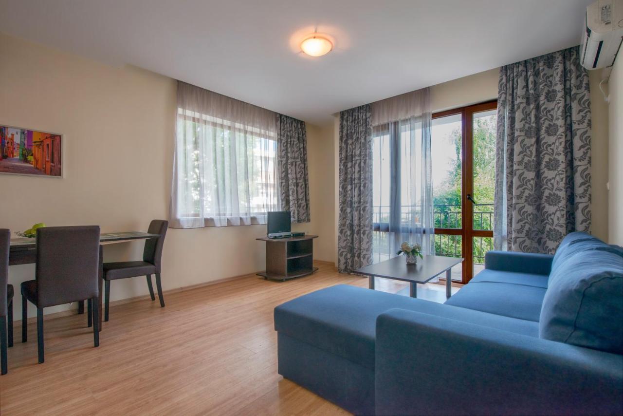 Messambria Beach Apartments Светий Влас Екстер'єр фото