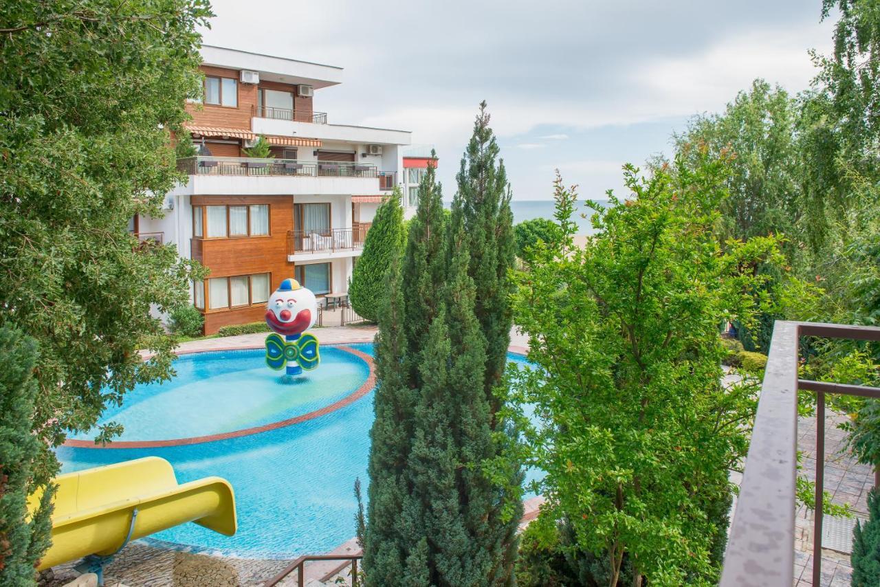 Messambria Beach Apartments Светий Влас Екстер'єр фото