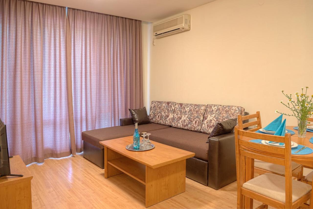 Messambria Beach Apartments Светий Влас Екстер'єр фото