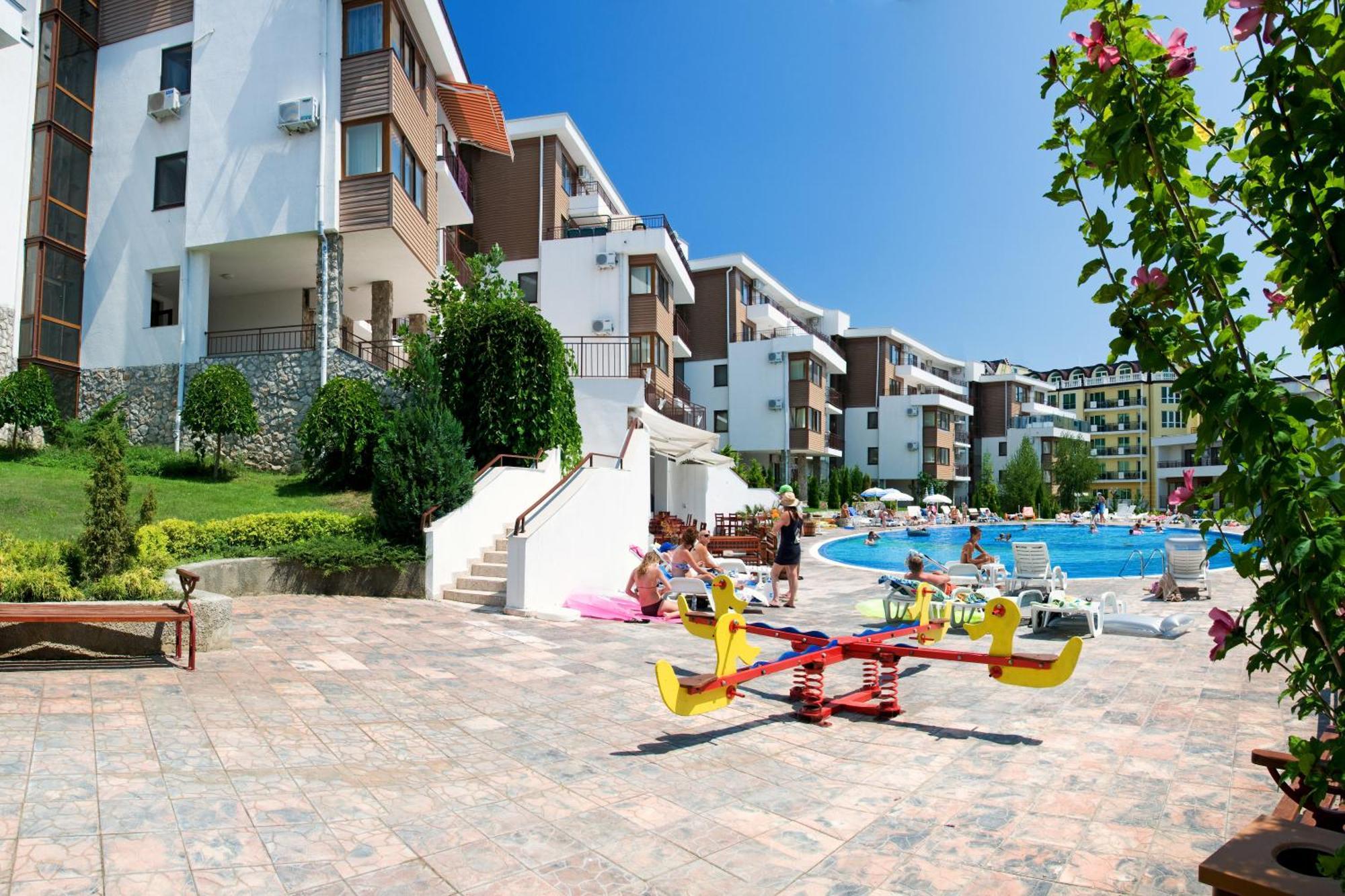 Messambria Beach Apartments Светий Влас Екстер'єр фото